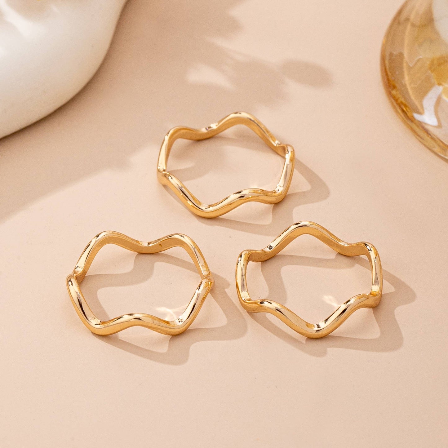 Wavy Knot Gold Ring