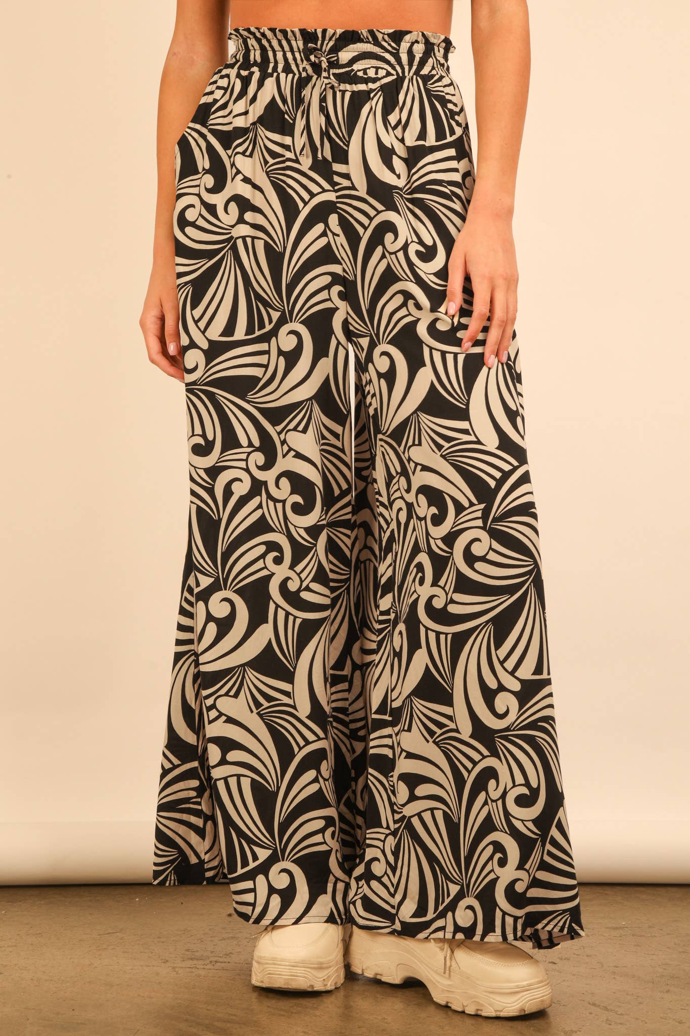 Chloe Printed Wide Leg Long Pants