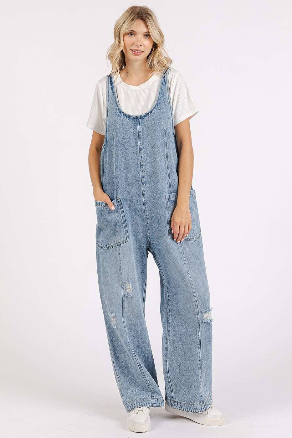 WASHED DENIM RELAXED FIT SLEEVELESS JUMPSUIT