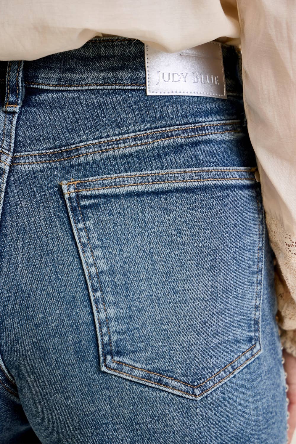 HW R.M. Cut Off Short w/ Dome Studded