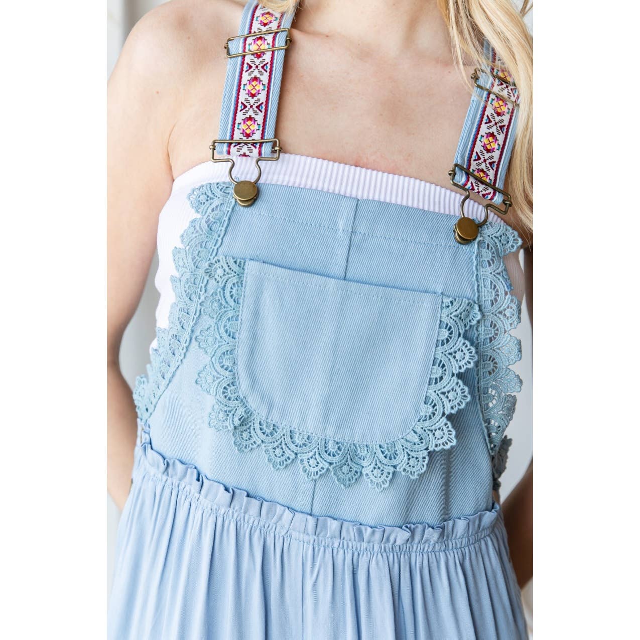 EMBROIDERY OVERALL ROMPER